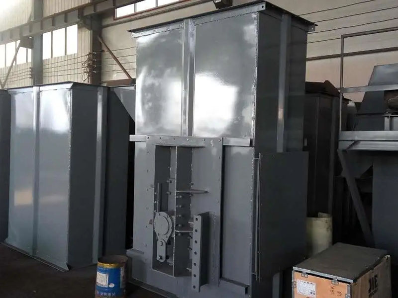 便攜式提升機方便移動、占地空間小(固定式提升機)